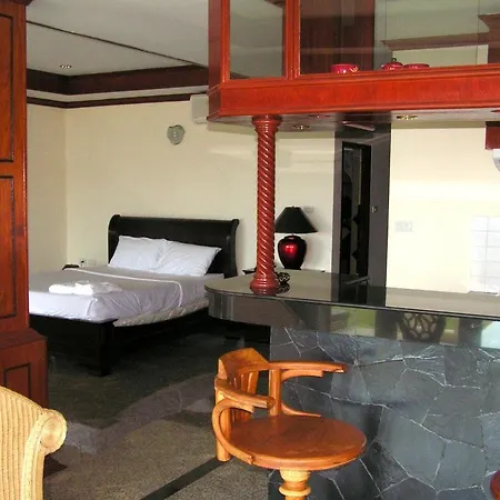 Prince Edouard Apartments & Resort Sha Extra Plus Patong Room photo